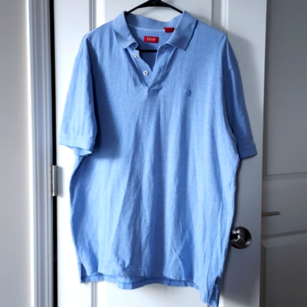 Izod button up short sleeve tee with collar large blue & white